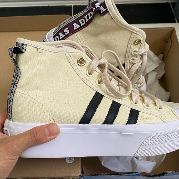 COPY - Adidas Superstar Bonega wonder white platform shoes - Picture 4 of 6